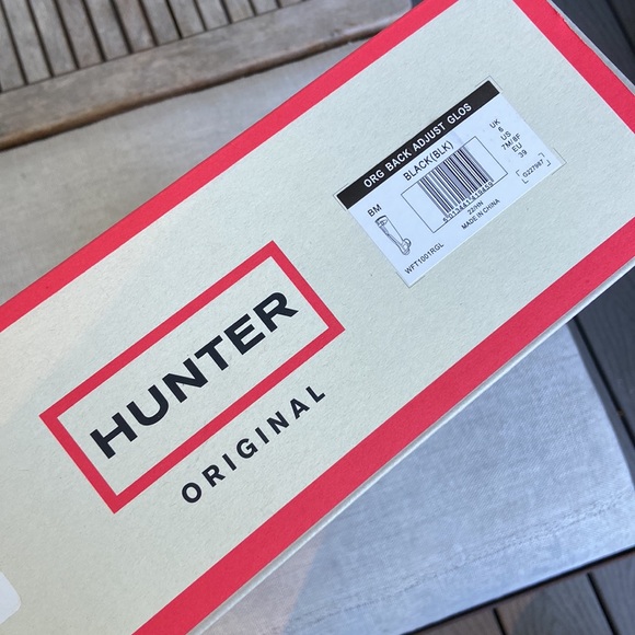 Hunter Rain Boots - Women’s Tall Back Adjustable Black Gloss, size 8 US, 39 EU - Picture 13 of 13